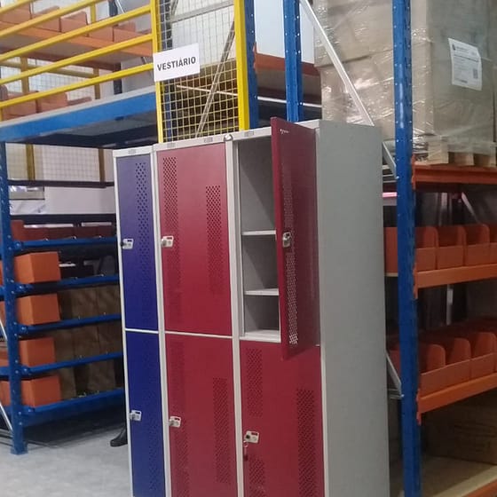 lockers almoxarifado